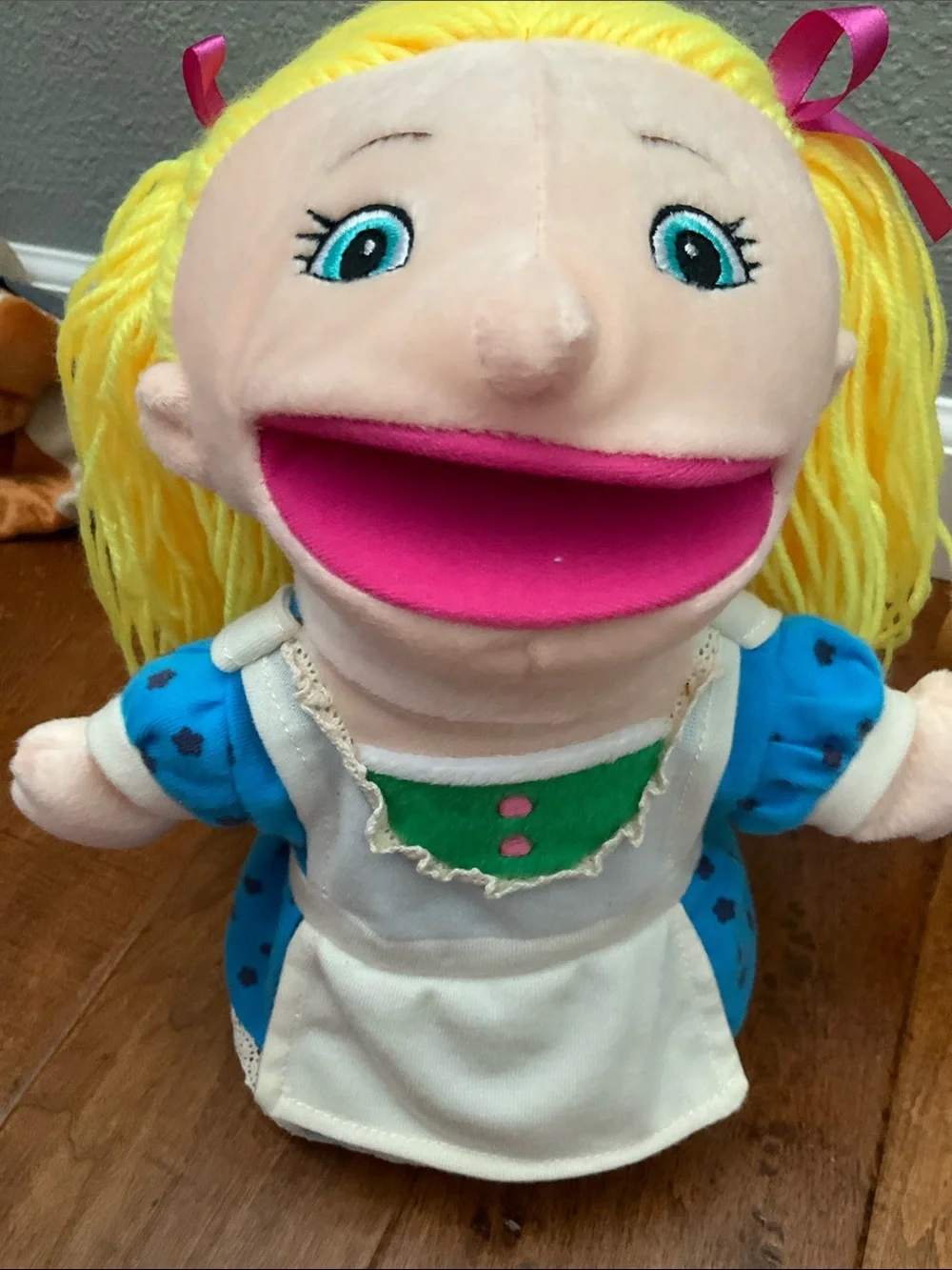 Lakeshore Hand Puppet set (4)